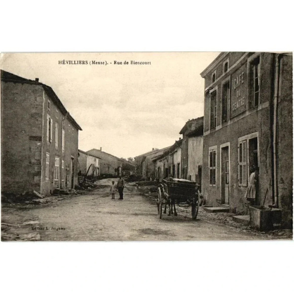 HÉVILLIERS (Mense). Rue de Biencourt Postcard - Picture 1 of 2